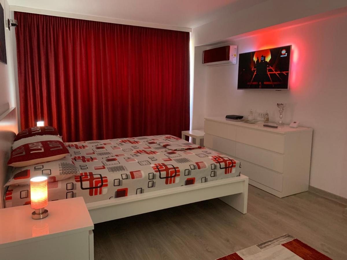 Galaţi Mery Apartment מראה חיצוני תמונה