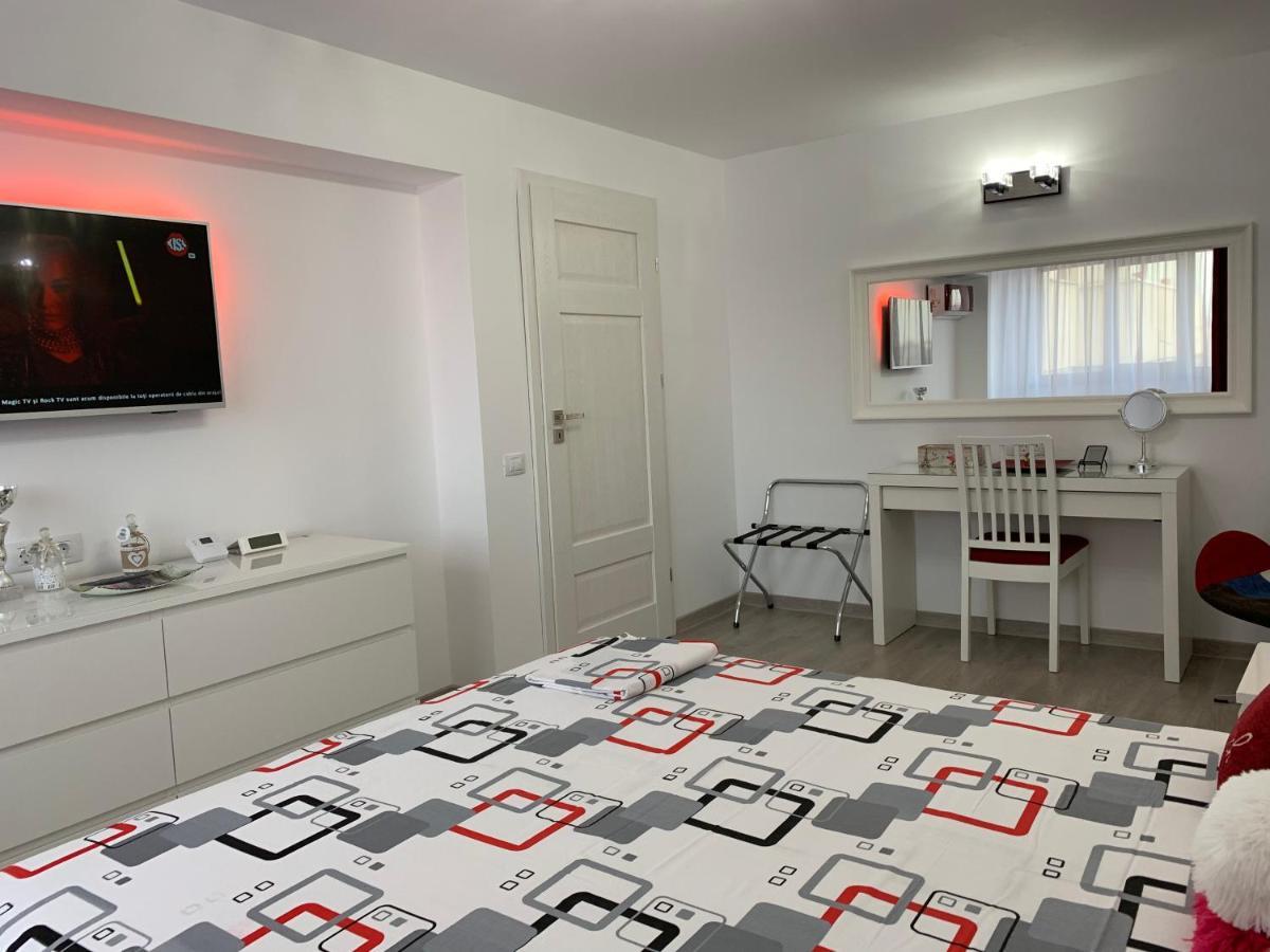 Galaţi Mery Apartment מראה חיצוני תמונה