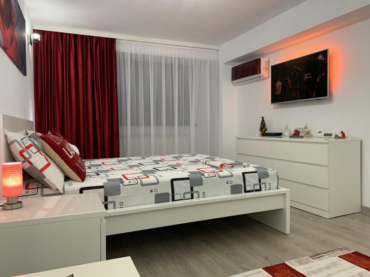 Galaţi Mery Apartment מראה חיצוני תמונה