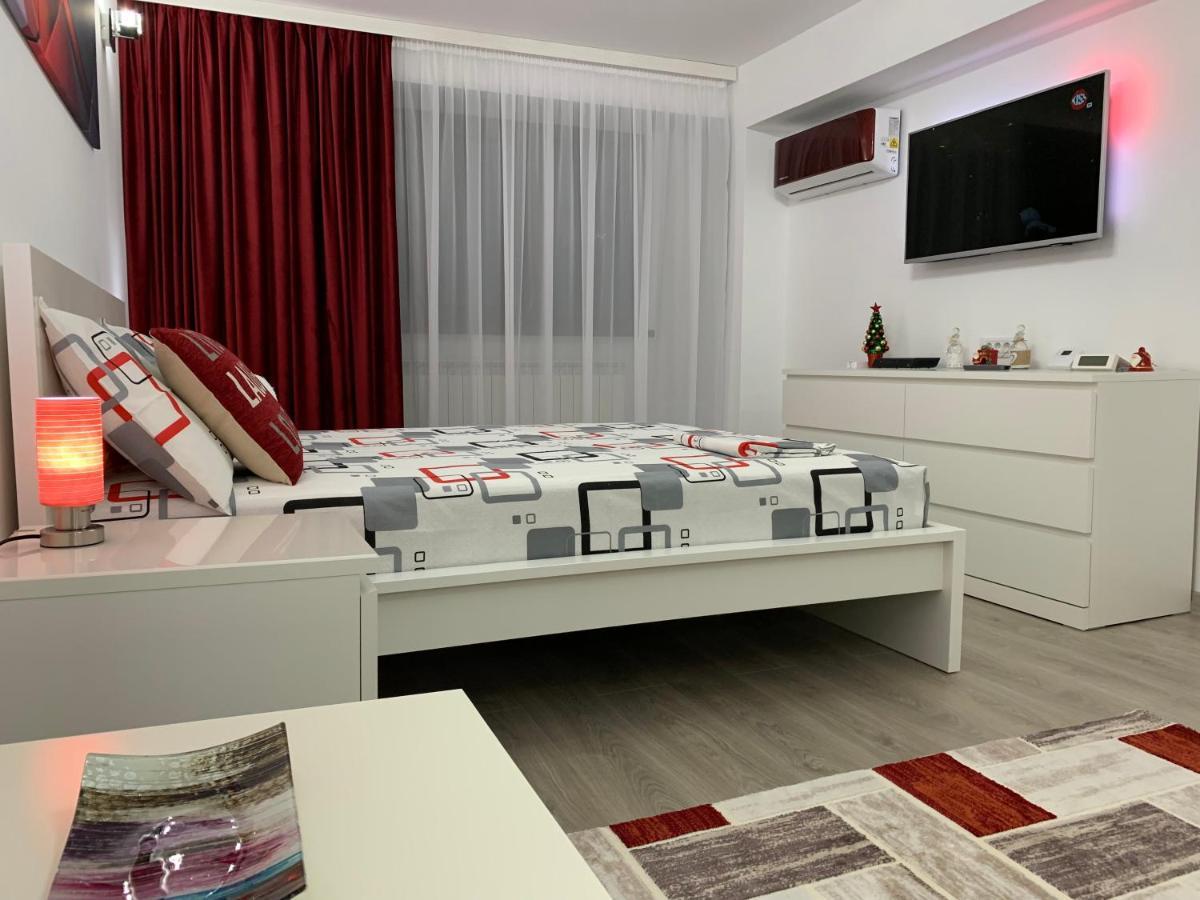 Galaţi Mery Apartment מראה חיצוני תמונה