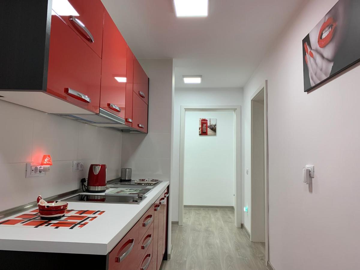 Galaţi Mery Apartment מראה חיצוני תמונה