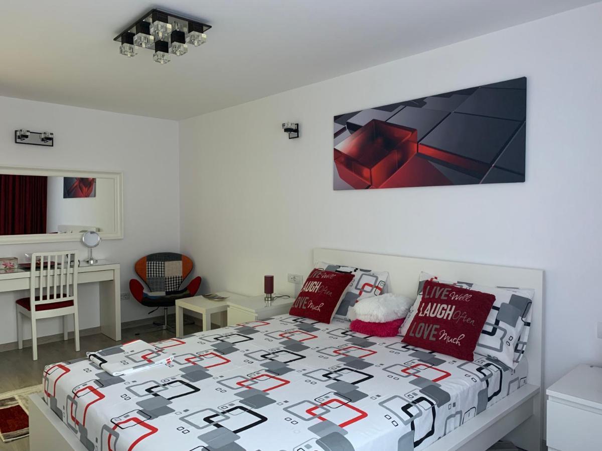 Galaţi Mery Apartment מראה חיצוני תמונה