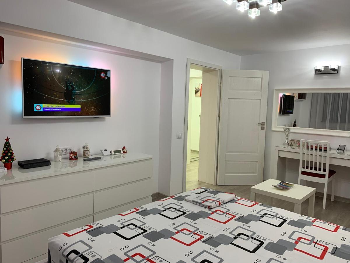 Galaţi Mery Apartment מראה חיצוני תמונה