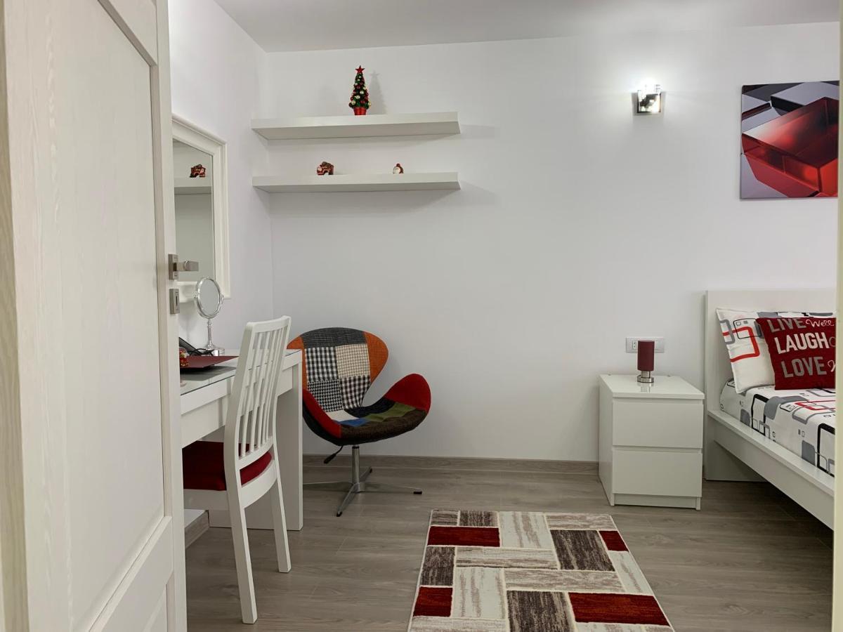Galaţi Mery Apartment מראה חיצוני תמונה