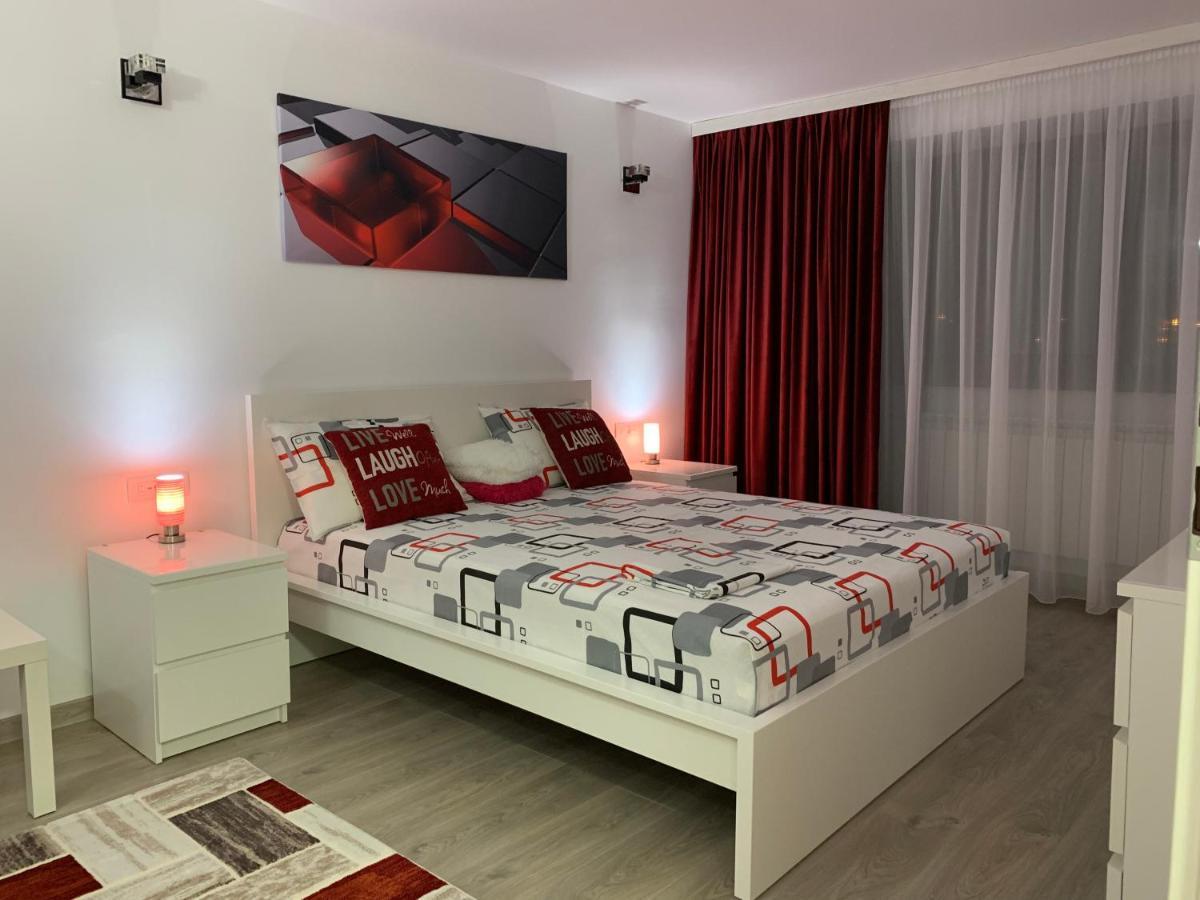 Galaţi Mery Apartment מראה חיצוני תמונה