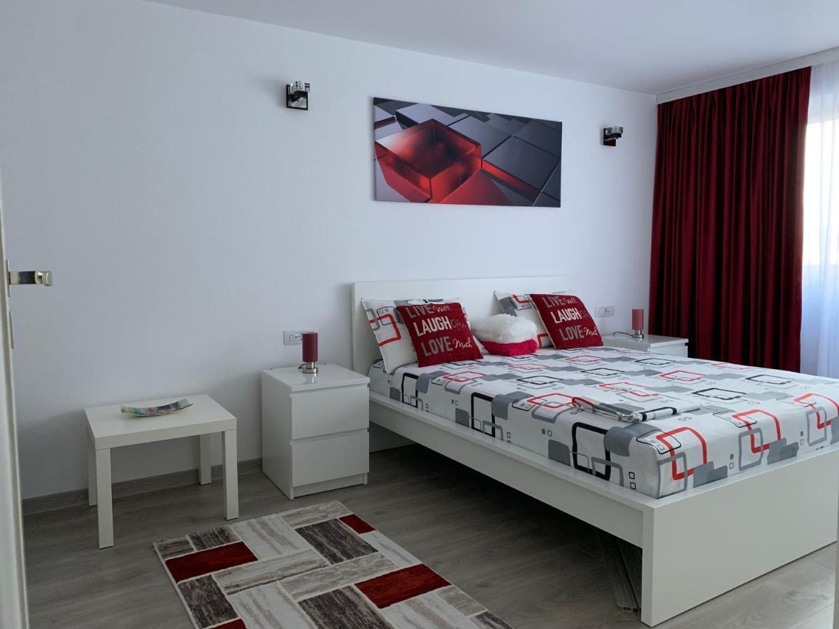 Galaţi Mery Apartment מראה חיצוני תמונה
