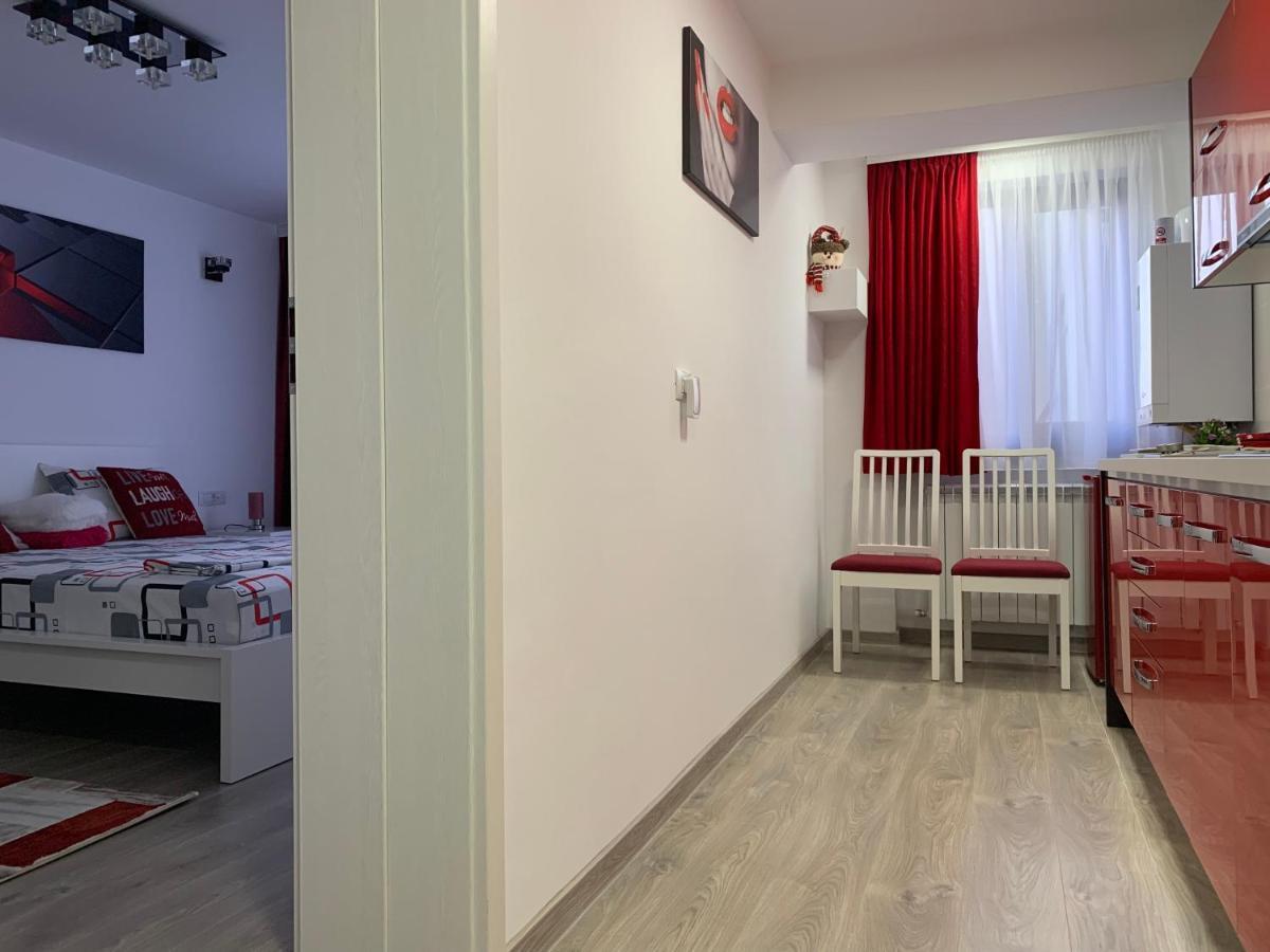 Galaţi Mery Apartment מראה חיצוני תמונה