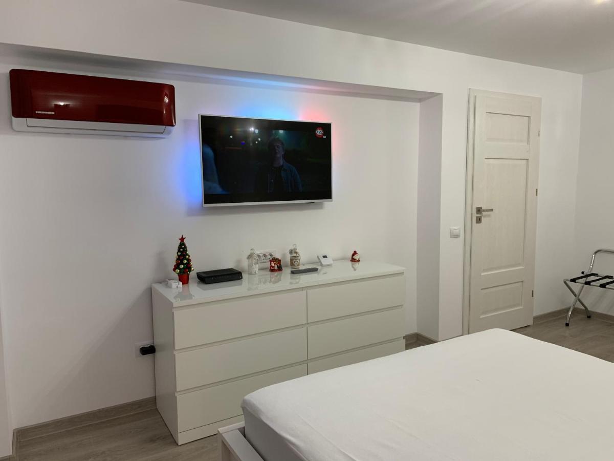 Galaţi Mery Apartment מראה חיצוני תמונה