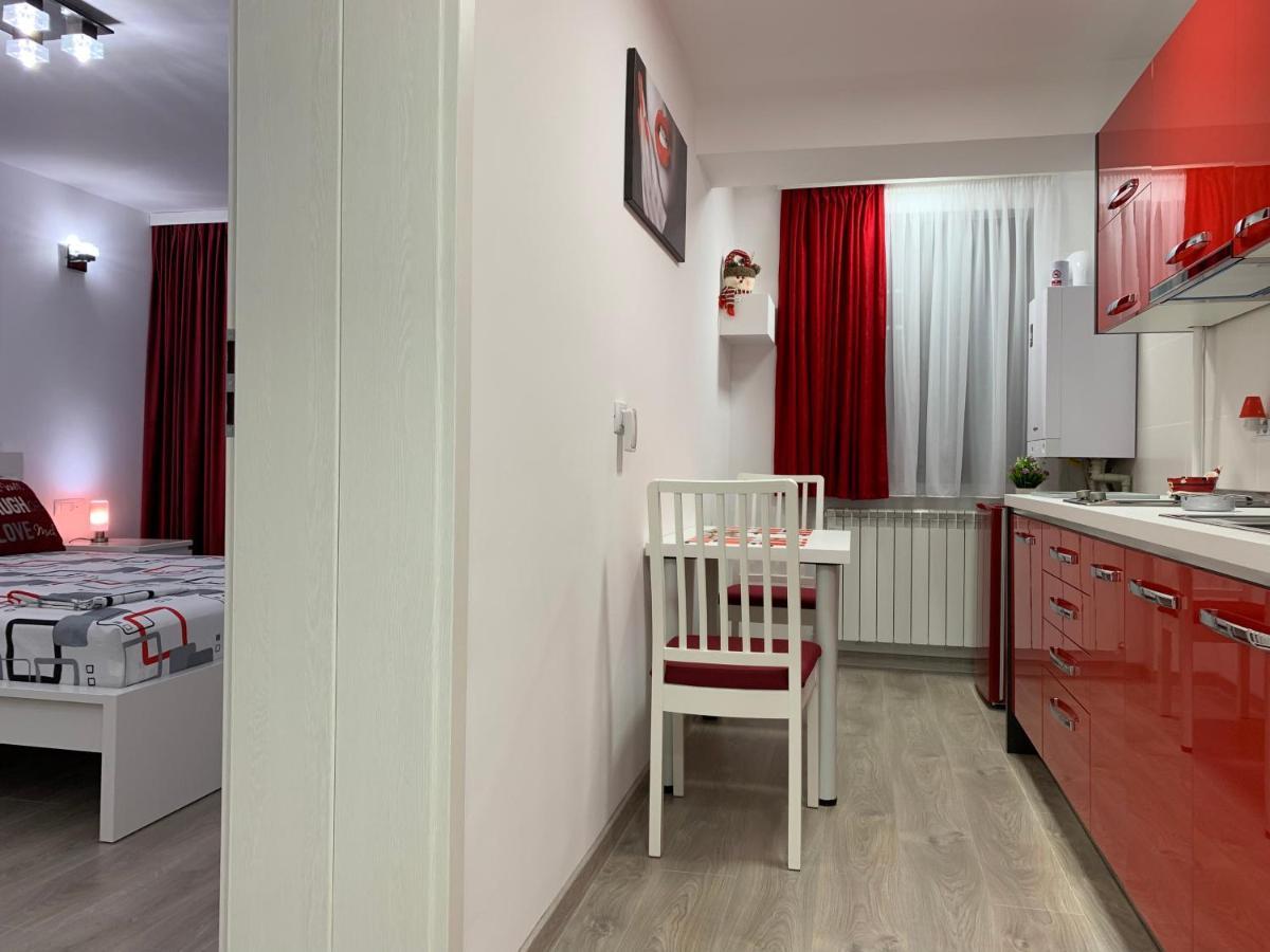 Galaţi Mery Apartment מראה חיצוני תמונה